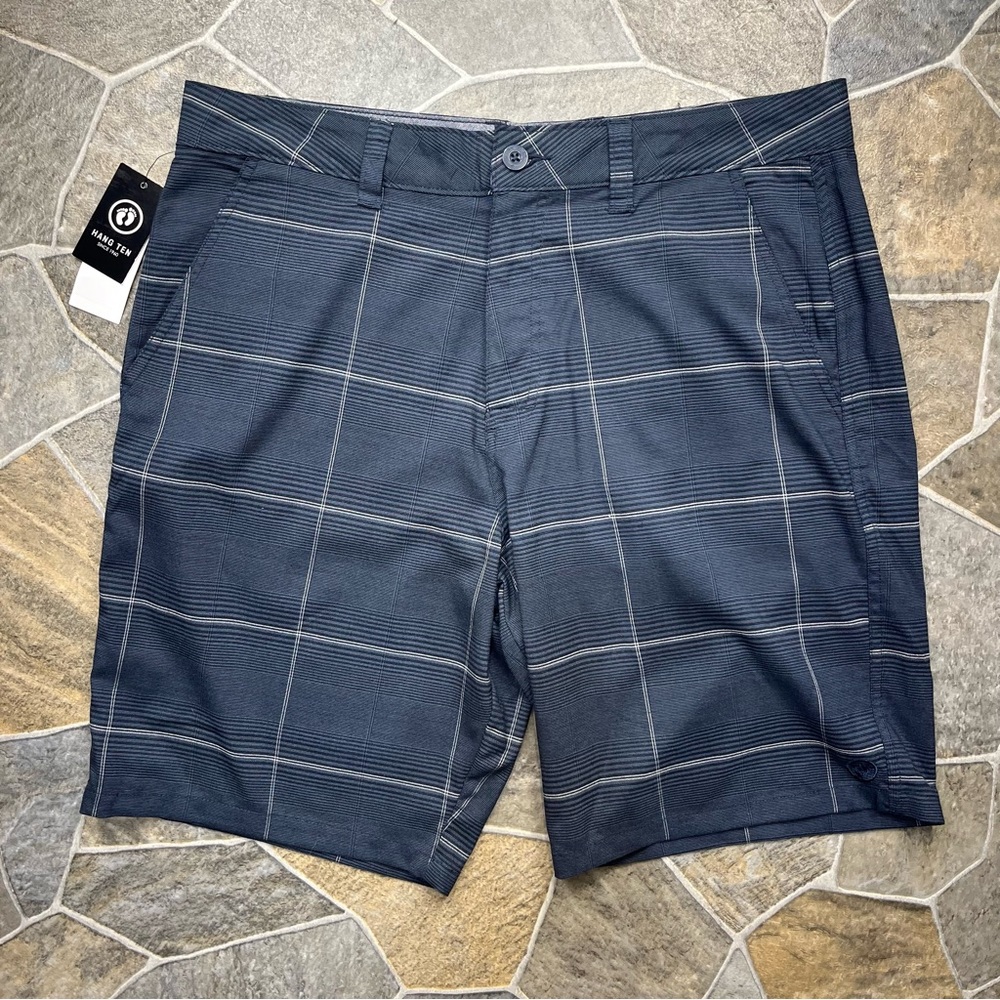 Hang Ten Perspective Flat Front Plaid Shorts - Picture 2 of 11